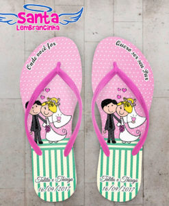 Chinelo casamento noivinhos com fundo rosa personalizado cod 5303