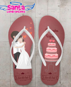Chinelo casamento noivinhos com bolo de casamento cod 5910
