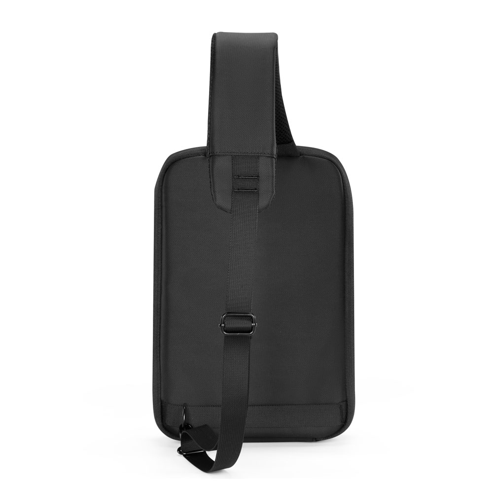 Mochila transversal em poliéster personalizada