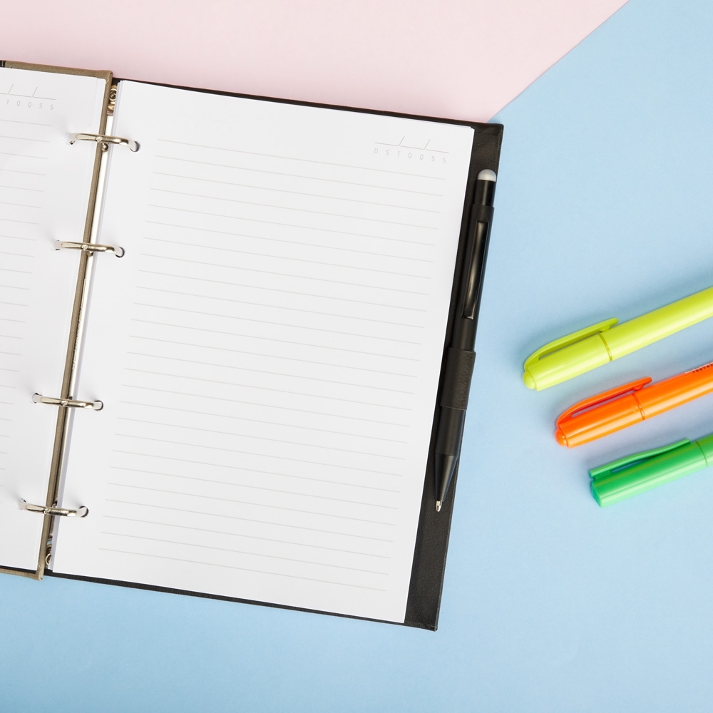 Caderno fichário de couro sintético personalizável para empresas