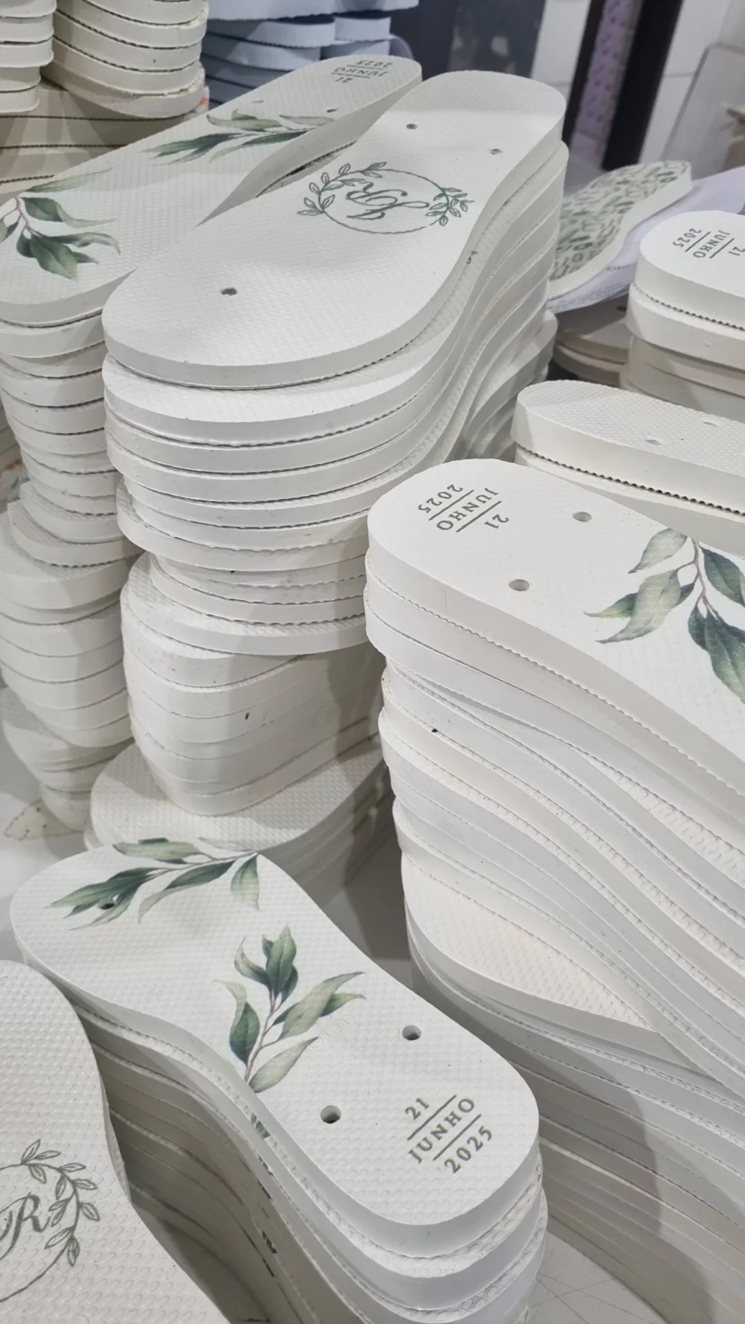 Chinelos personalizados para casamento
